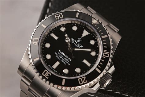 rolex submariner retail price.